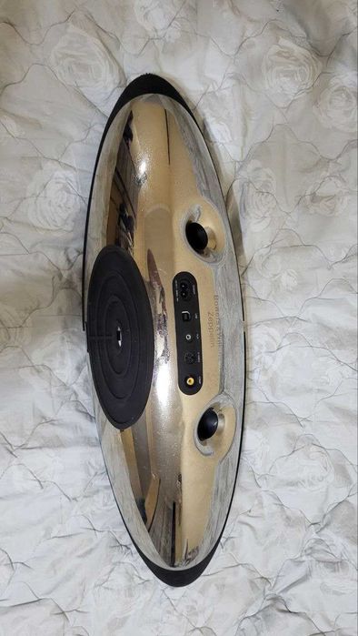 Kolonka музыкальная колонка Bowers Wilkins Zeppelin Classic 100 Вт