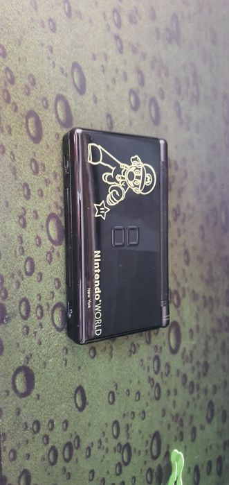 Vând Nintendo DS Lite Mario New York Edition