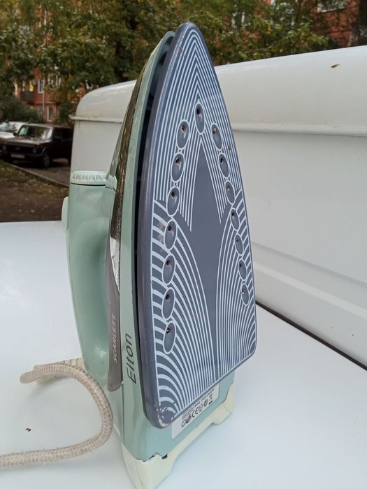 Продам утюг недорого