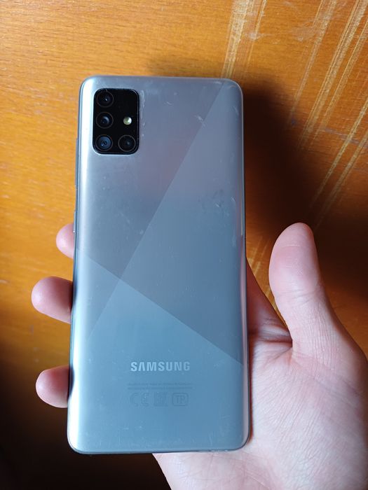 Samsung A51 ekrani singan