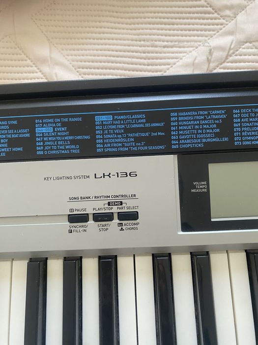 Продам Синтизатор Касио. Музыкальный инструмент