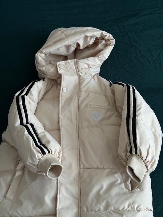 Продам куртку на весну осень на девочку