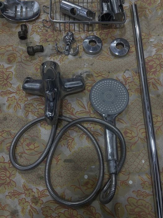Продам смеситель душ