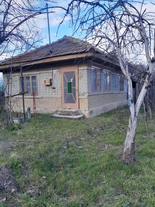 Casă  + Teren  1100.m