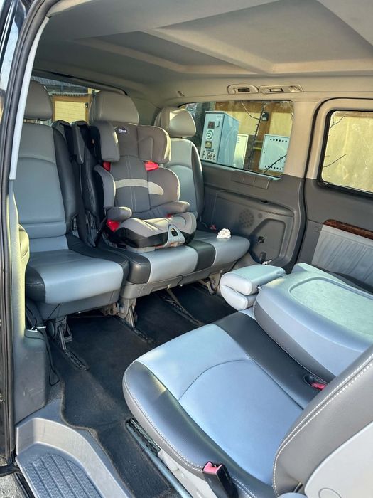 Vând Mercedes vito