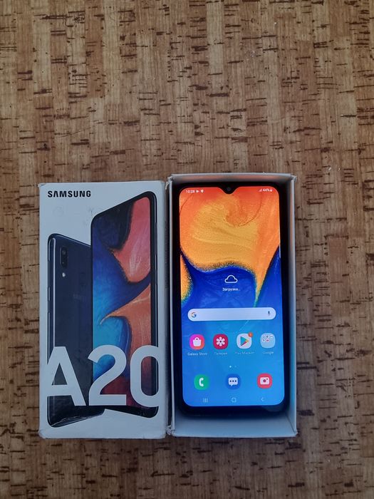 Samsung A20 32 гб