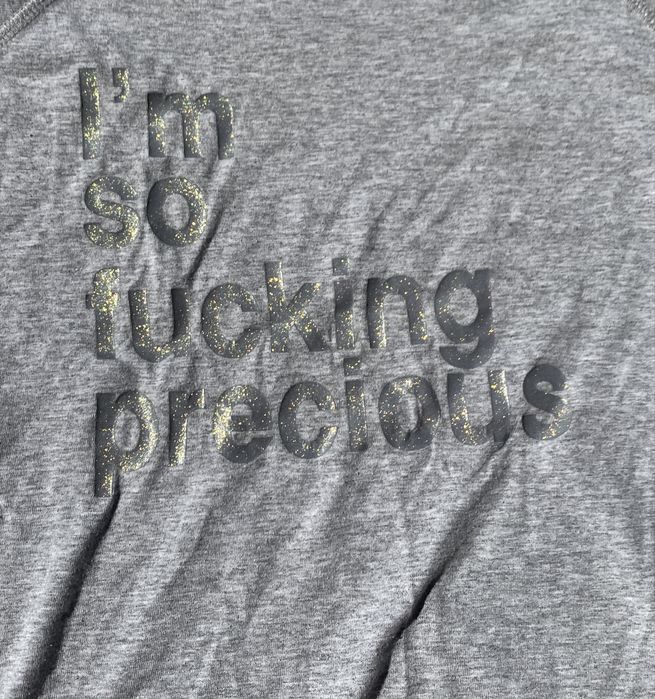 Tricou cu detalii stralucitoare