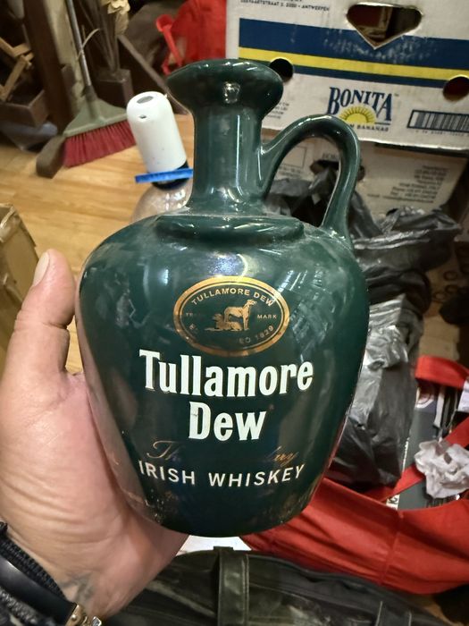 колекционерска бутилка от уиски порцелан