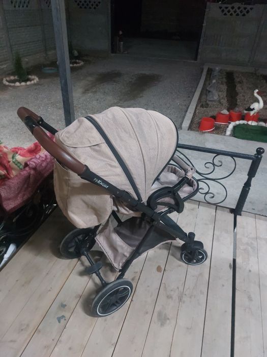 Коляска называется Teknum