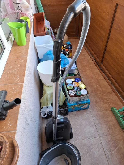 на части -Прахосмукачка Rowenta Compact Power RO3995EA,750W,3л Hygiene