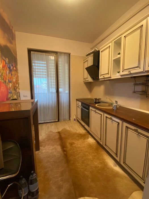 Proprietar vand apartament cu 2 camere, 69 mp, încălzire în pardoseală, etaj 3/5, Hlincea