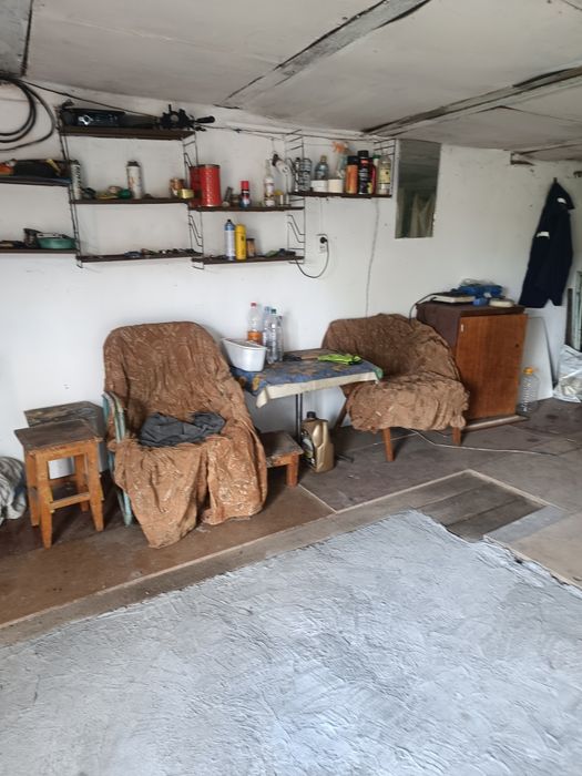 Продам гараж 4,5*6,3  по Герцена 3.