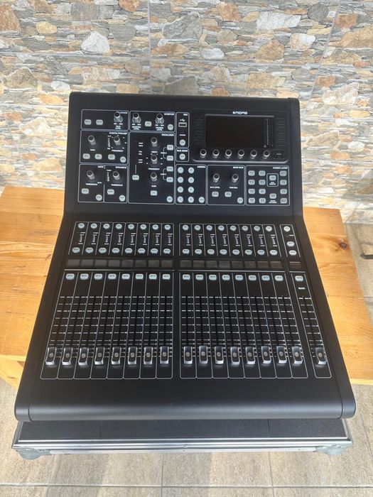 Vand mixer midas m32nu(dynacord,xa,fbt,montarbo,rcf,vl)