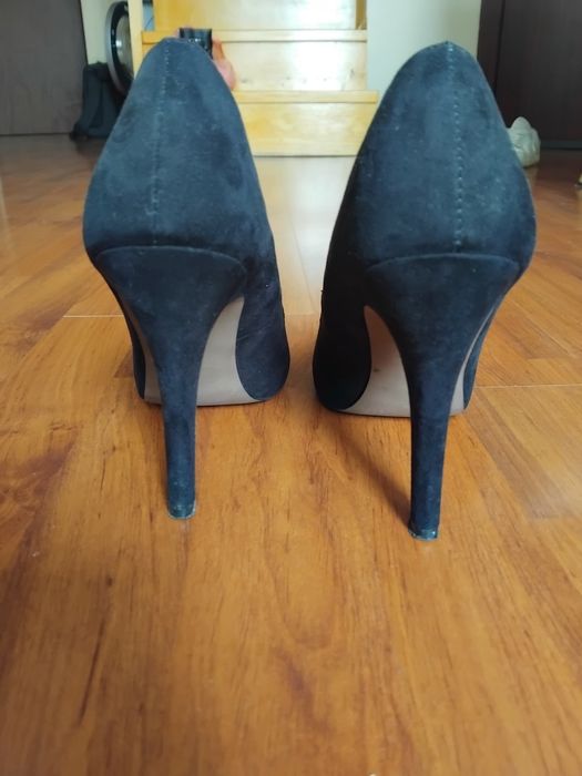 Обувки на ток 36 номер Bershka