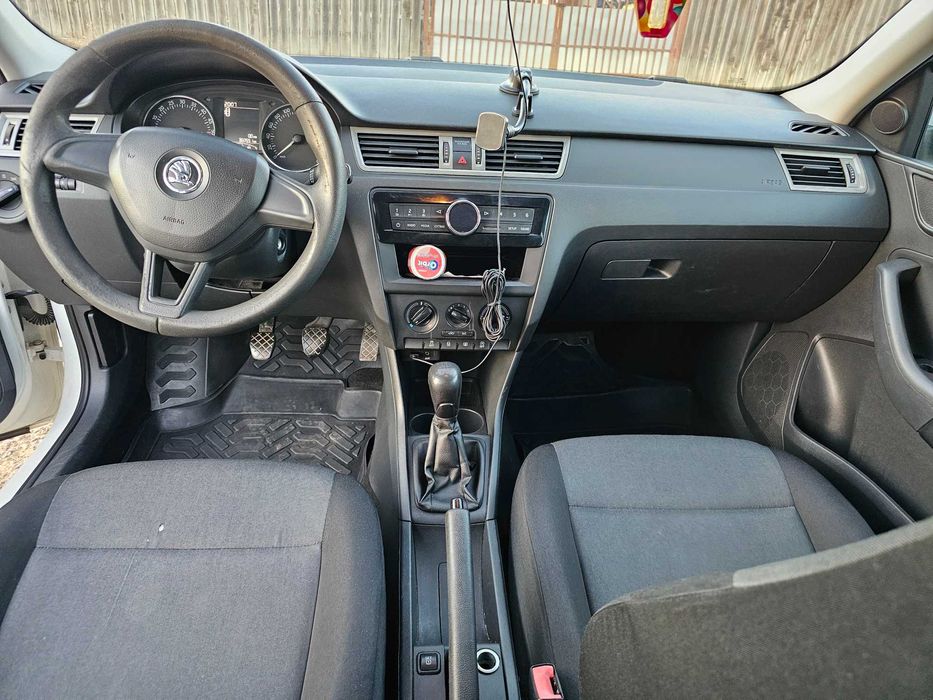 SKODA Rapid 2016 — imagine 5