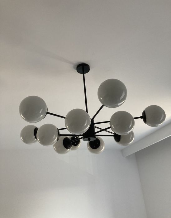 Montaj corpuri iluminat. Lustra. Plafoniera. Aplice. Monraj tv perete