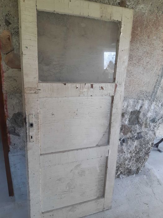 Дървени врати масивни