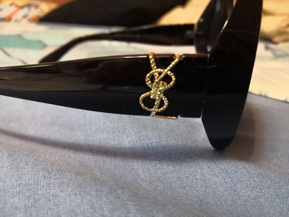 Продам солнцезащитные очки