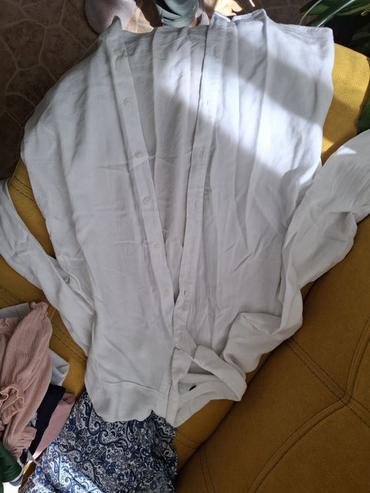 Къси панталонки и блузи