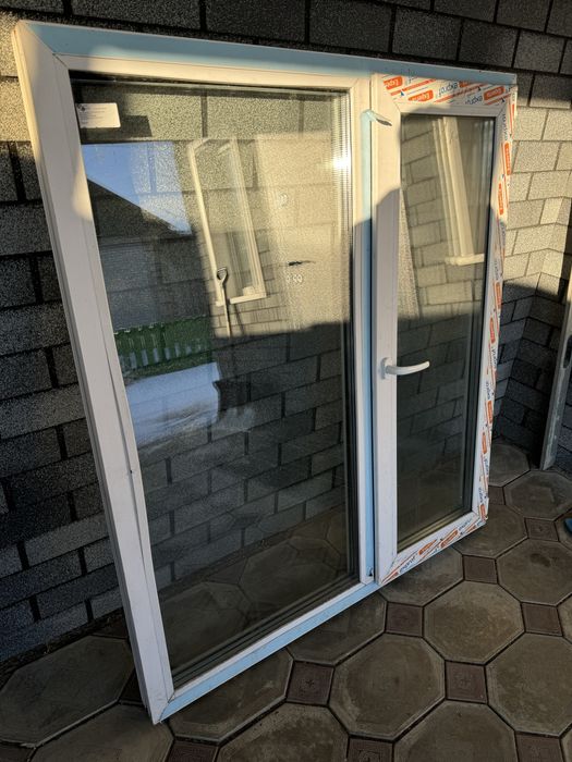 Продам пластиковое окно