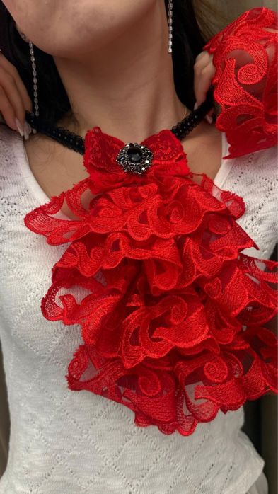 Набор кружевных аксессуаров