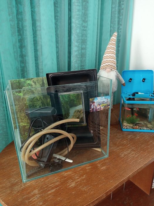 Продаю аквариум 19 л.