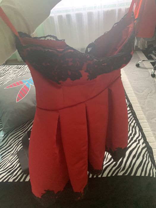 Къса бална червена рокля