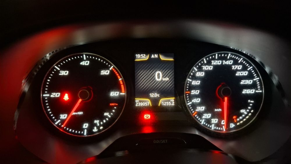 Seat Leon 5F / 1.6 TDI / 2014 / Euro 5