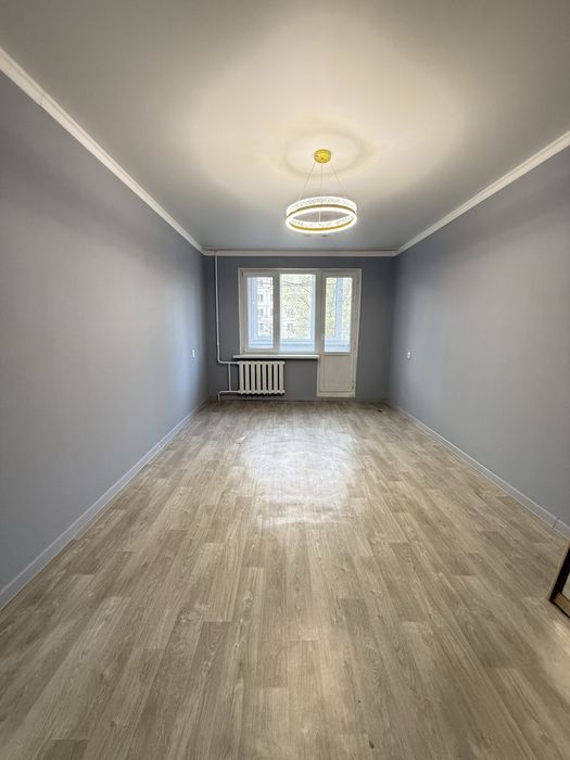 Продаю 3х комнатную квартиру .