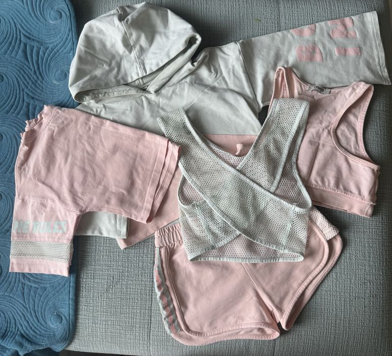 Шапочки беретки,манежки для девочек