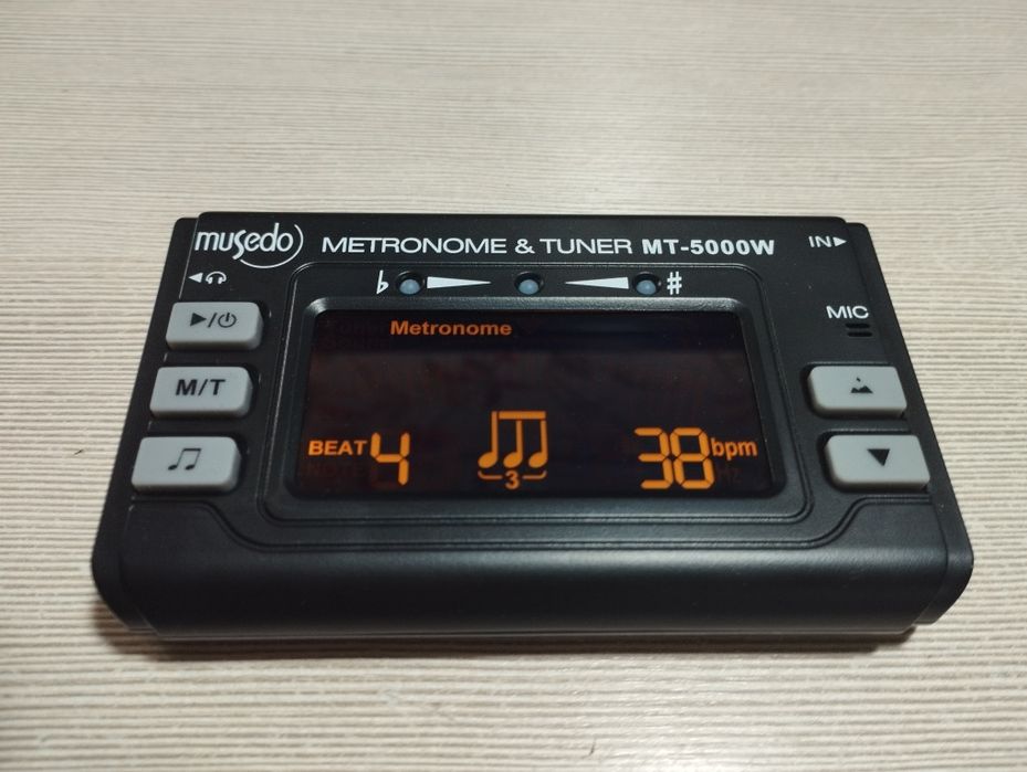 Тюнер и метроном Musedo MT-5000W