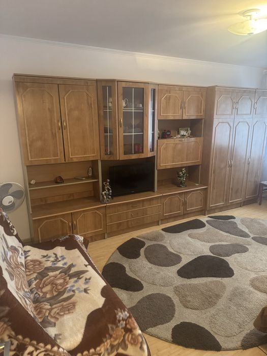 Vând Apartament cu 3 camere