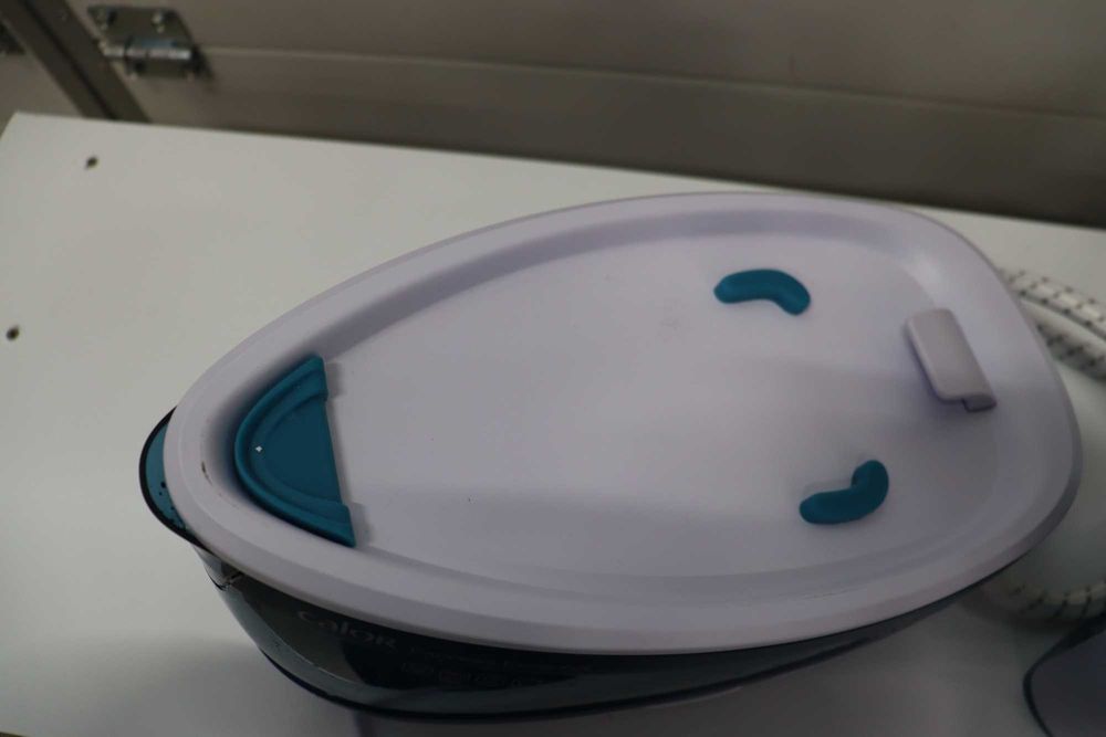 Парна станция за гладене Calor Express Essential, 2200W, парогенератор