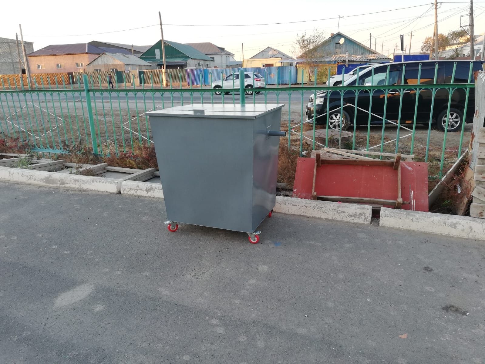 Мусорный бак, Мусорный контейнер, урна Мусорный ящик - Готовые ...