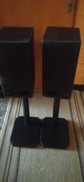 Тонколони PHILIPS с разглобяеми  метални стойки