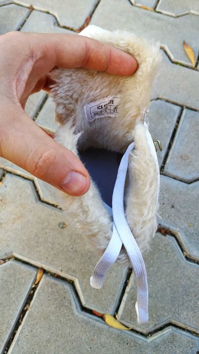 Коньки женские. Утепленные.