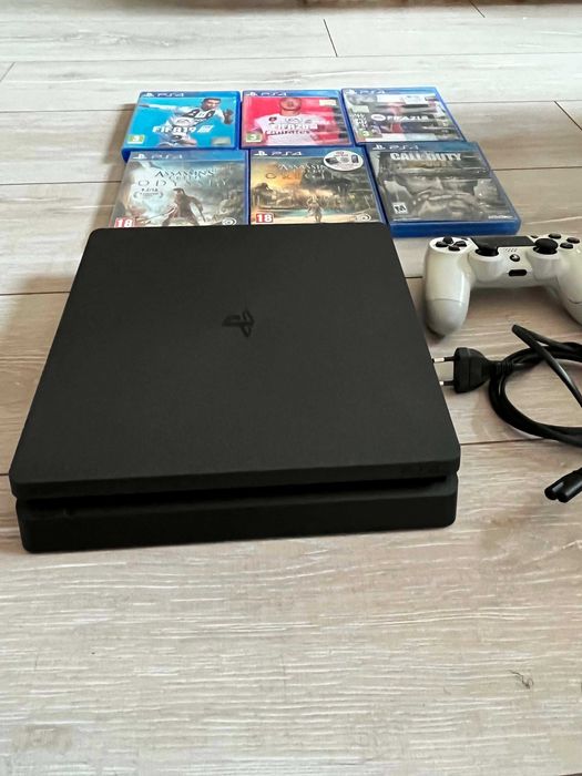 Playstation 4 + игри и др