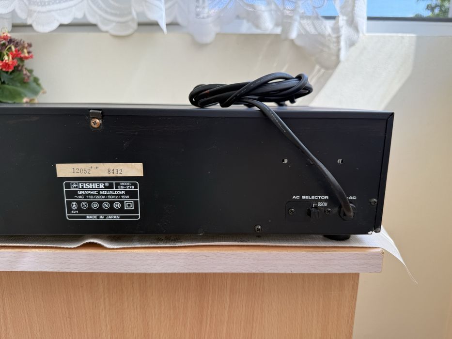 Fisher EQ-275 Еквалайзер