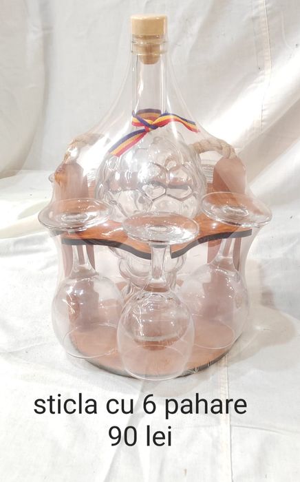 Suport cu sticlă și pahare