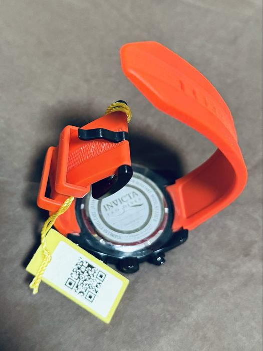 Часовник-INVICTA-pro-driver