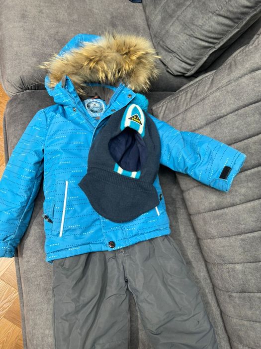Продам куртку для мальчика 98 см