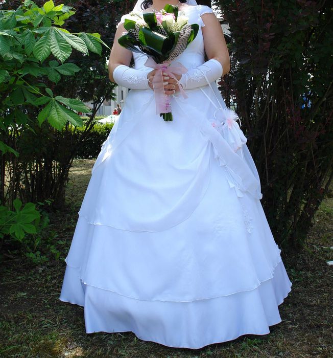 Rochie mireasa alba