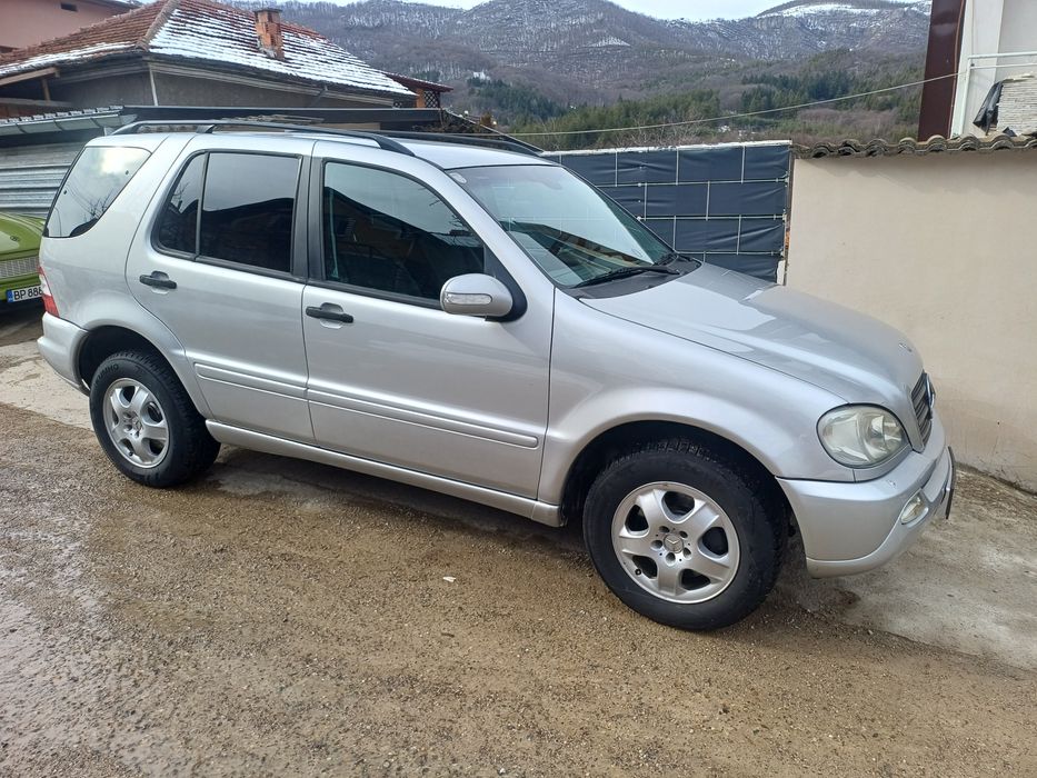 Mercedes ML 270;