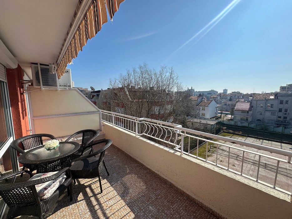 Продава се Тристаен апартамент в к.к. Слънчев бряг - 130 кв.м за 404 €/кв.м - Снимка #3