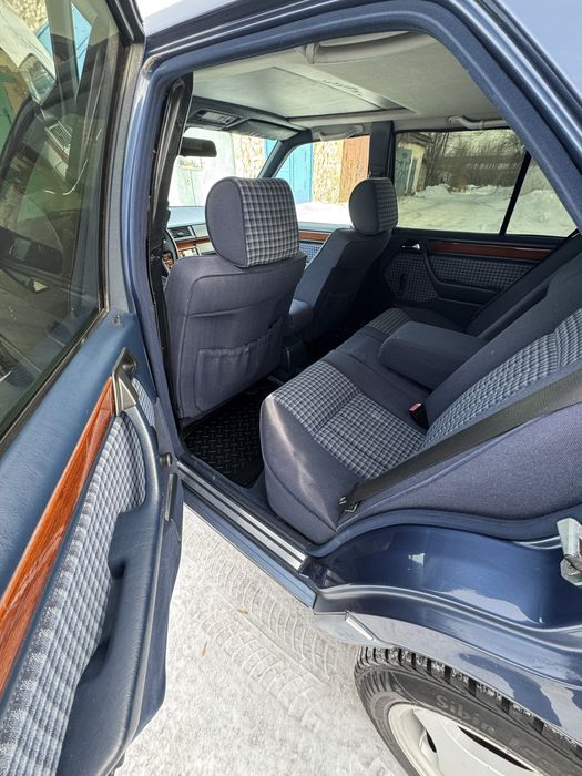 Продам Мерседес W124