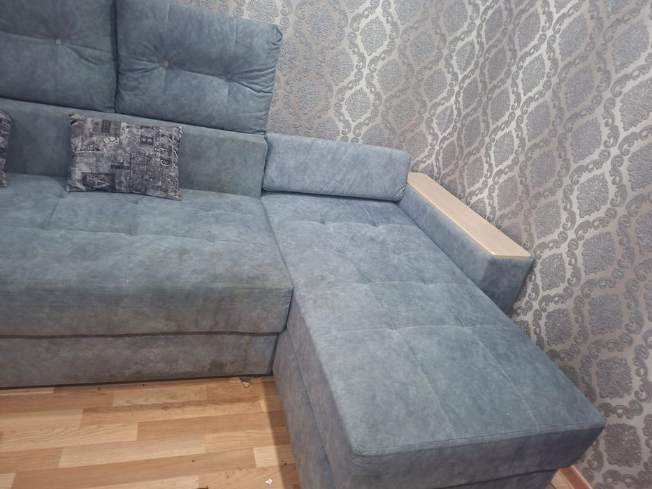 Продам Мягкий уголок.