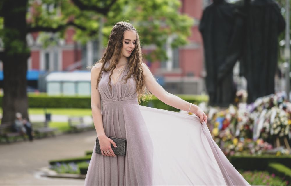 Бална рокля, блестящо розово