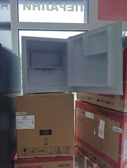 Нов!!! Мини хладилник OK  OFR 011E 40 литра