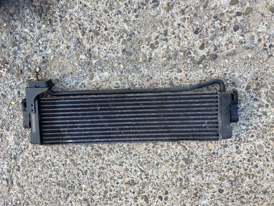 Radiator radiatoare apa uleiventilator răcitor ulei BMW M5 M6 E60 V10
