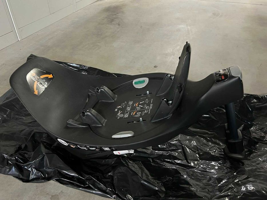 Cybex Cloud i-Size Z кошница + база за кола